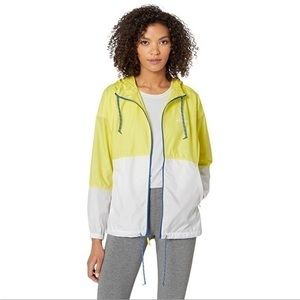 Columbia Women’s Flash Forward Water Resistant Windbreaker Jacket